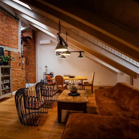 Apartment Lubartowska 19 *