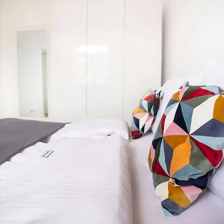 Apartment Lubartowska 19 *